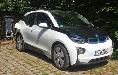 A charging BMW i3, one of 17 electric cars available in North Carolina. Photo: Wikimedia Commons