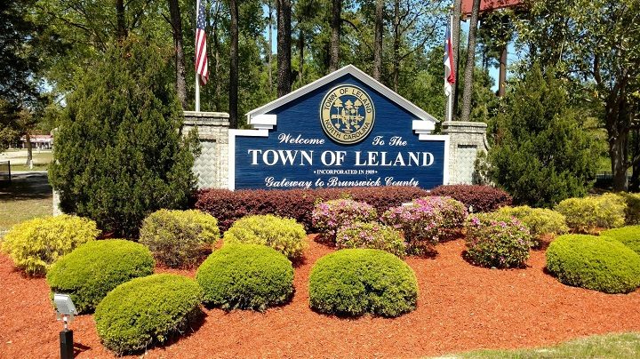 Town of Leland welcome sign. File photo