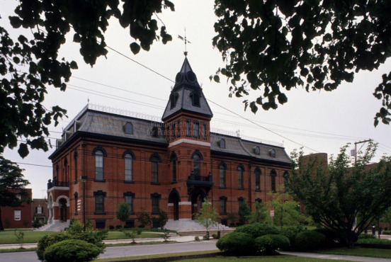 The white supremacy meeting was held at the Craven County Courthouse in New Bern, N.C. Tim Buchman Photographs, 1988-1998, Preservation North Carolina. Courtesy, Rare and Unique Digital Collections, NC State Libraries

