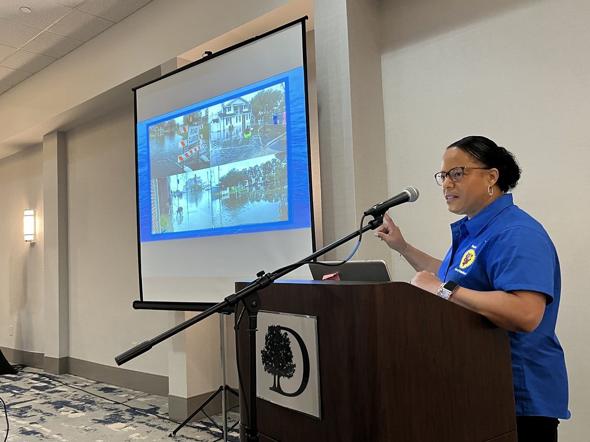 Beaufort Mayor Sharon Harker speaks during the workshop Oct. 19. Photo: Coastal Federation