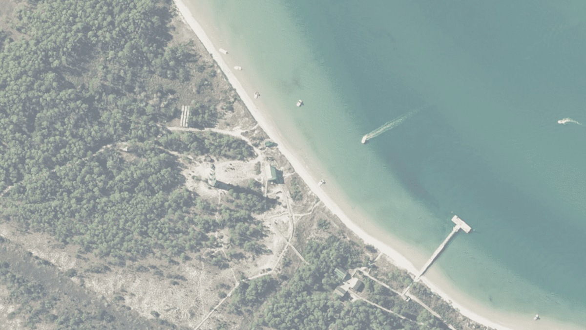 Cape Lookout National Seashore soundside beach. Photo: Corps