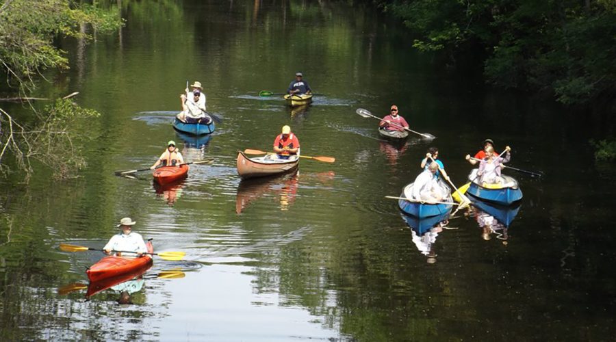 A group kayaks on the Cashie River. Photo: Roanoke/Cashie River Center