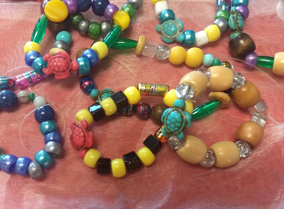 Perquimans Central School second graders make and sell these bracelets to raise funds for the Sea Turtle Assistance and Rehabilitation (STAR) Center at the N.C. Aquarium on Roanoke Island. Photo: NC Aquariums