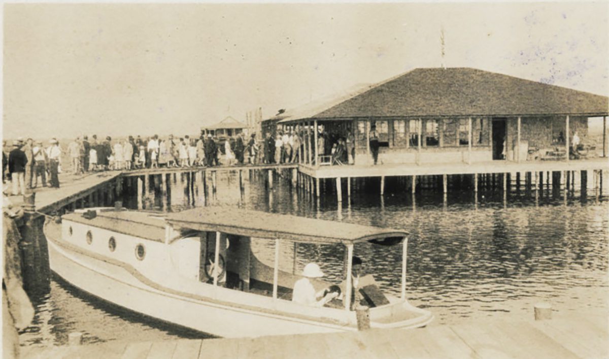 Guests arrive at the Virginia Dare Shores Pavilion in the 1920s. Photo likely by Frank Stick and courtesy of the Maud Hayes Stick Collection at the Outer Banks History Center/North Carolina State Archives