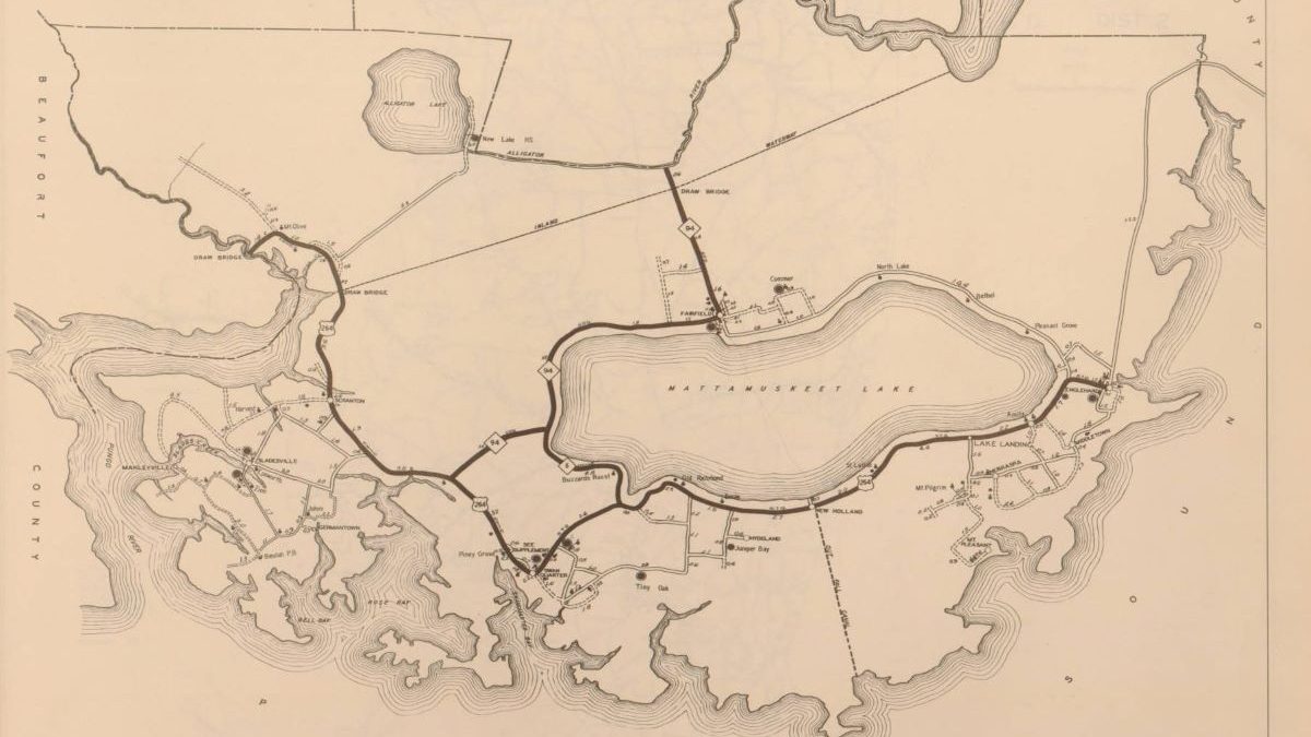 Hyde County, N.C. road map, 1936. Lake Mattamuskeet occupies the map’s center-right section. The Pungo River forms the county’s western boundary. The body of water to the south and southeast is the Pamlico Sound. We can see the southern part of the Alligator River in the map’s upper righthand corner. Courtesy, State Archives of North Carolina