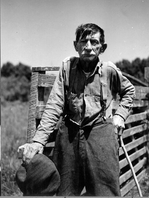 Peter Howett, boatbuilder, Mashoes, N.C., August 1942. From N.C. Dept. of Conservation and Development Collection, State Archives of North Carolina

