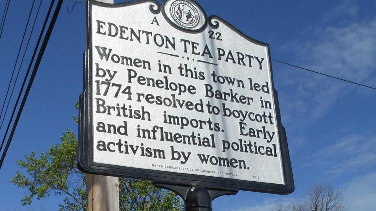 N.C. Highway Historical Marker explains that Penelope Barker in 1774 led a boycott of British imports. Photo: N.C. Department of Natural and Cultural Resources