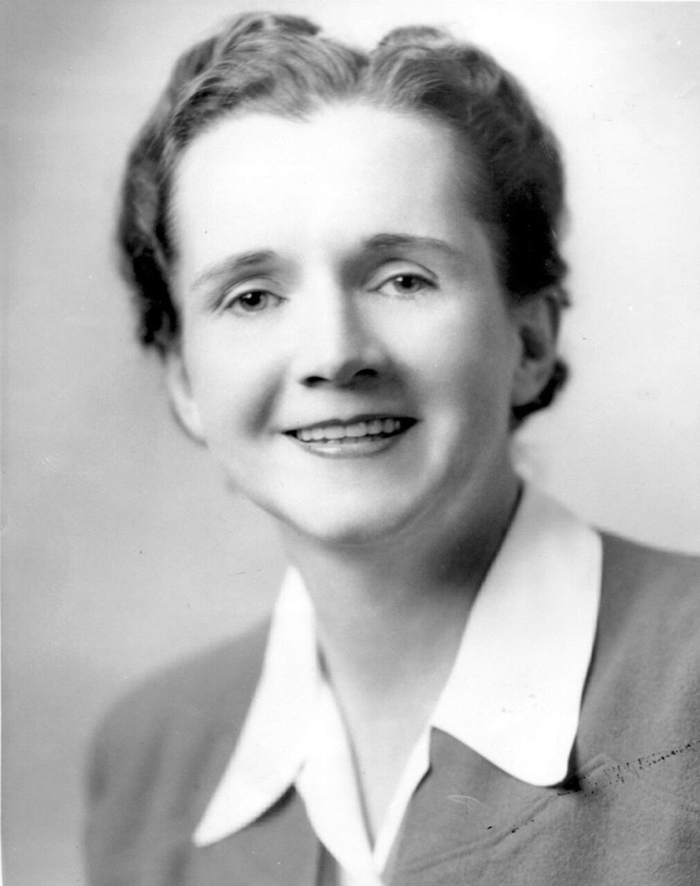 Rachel Carson in 1943. Photo: U.S. Fish and Wildlife Service