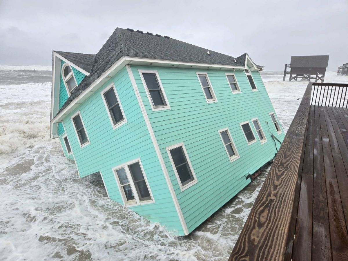 Third home collapse on Tuesday. Photo: Don Bowers/Island Free Press