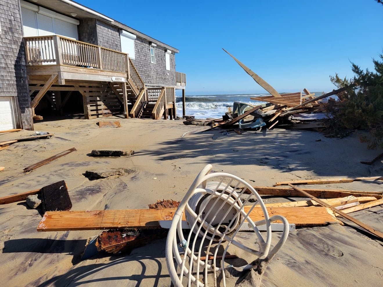Opinion: After 31 houses fall into the ocean, a viable way out