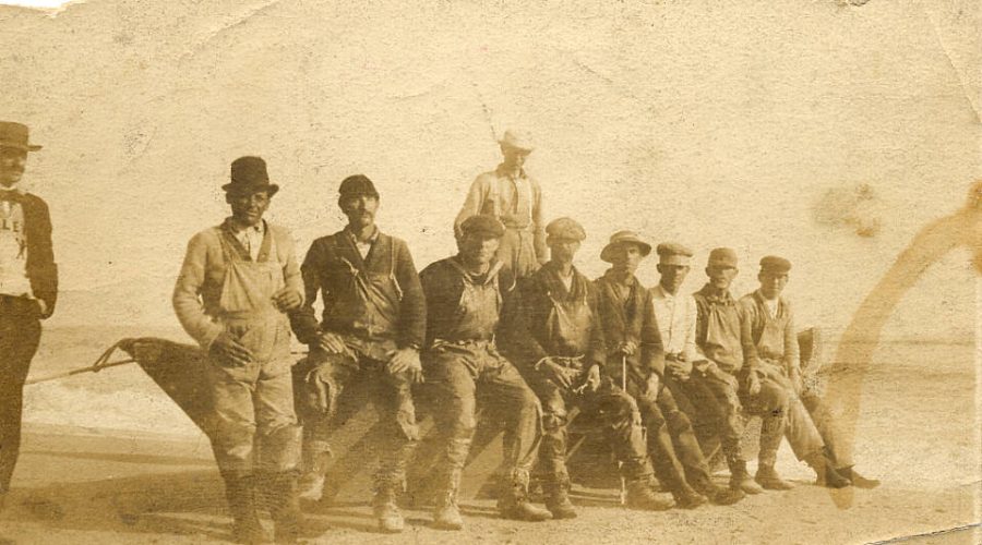 A crew of the William F. Nye Co.’s “oilers” on Hatteras Island ca. 1907. Courtesy, New Bedford Whaling Museum