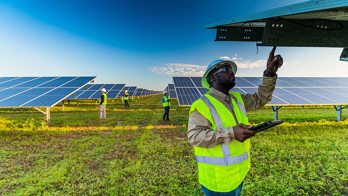 Technicians work at a solar site in Florida in December 2020. Photo: NextEra Energy