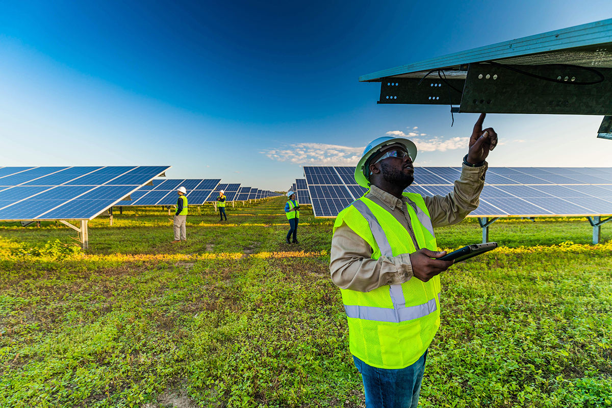 Technicians work at a solar site in Florida in December 2020. Photo: NextEra Energy