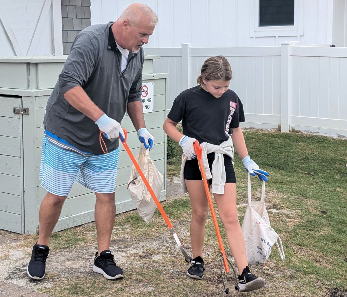 The 2026 Back-to-School Beach cleanup with N.C. Aquarium at Pine Knoll Shores is Aug. 22. Photo: N.C. Aquariums